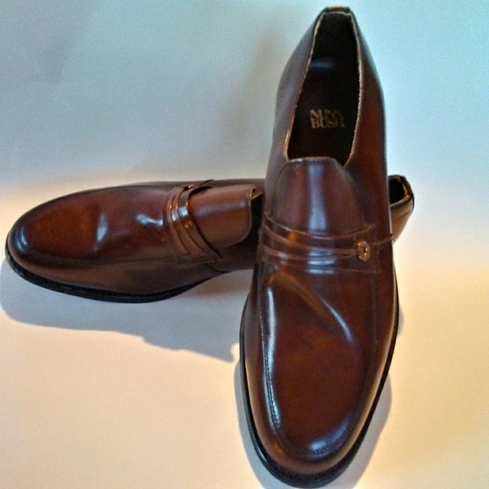 Nunn Bush Men's 10D Brown Leather Slip On Shoe EUC
